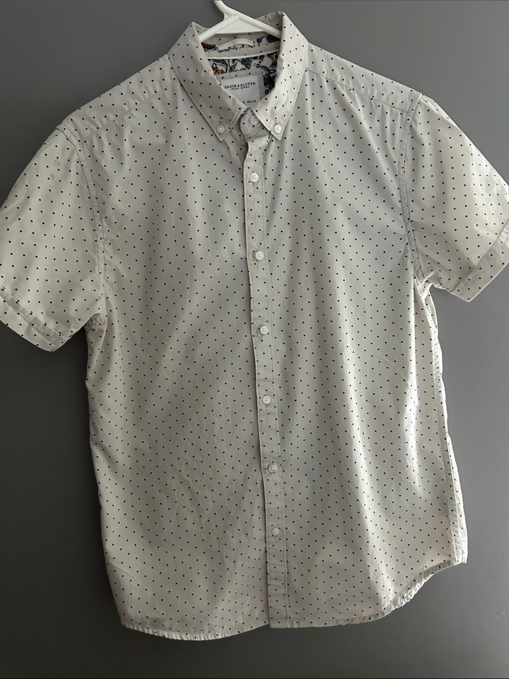 Men's Short-Sleeve Cream/Neutral Button-Down Shirt with Navy Microdots